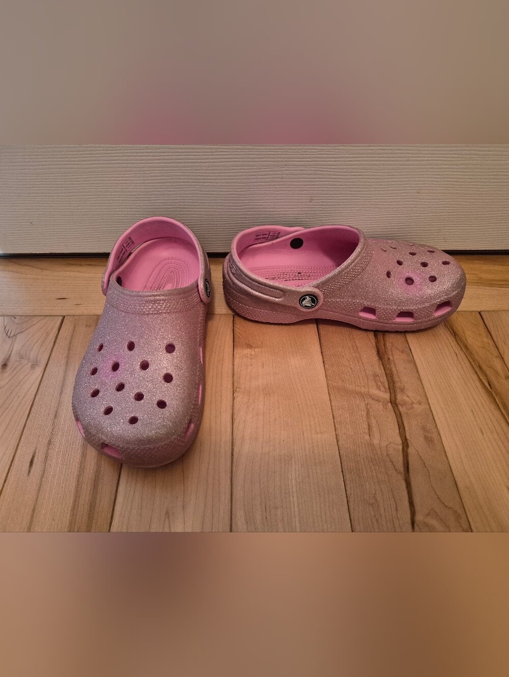 Crocs girls size 2 sparkly pink shoes, some discolouration from Jibbitz
